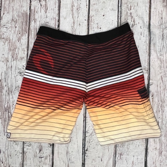 Mens Rip Curl Board Shorts Swim Trunks Bathing Suit Swimwear - Picture 2 of 8